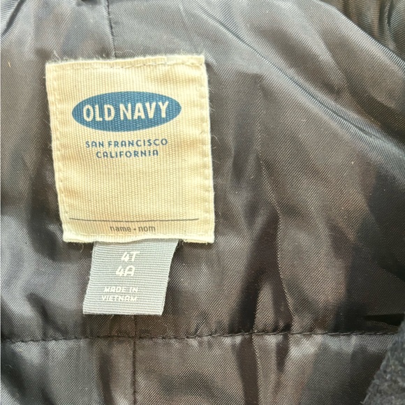 Old Navy Peacoat size 4t. Navy color. - Picture 2 of 2